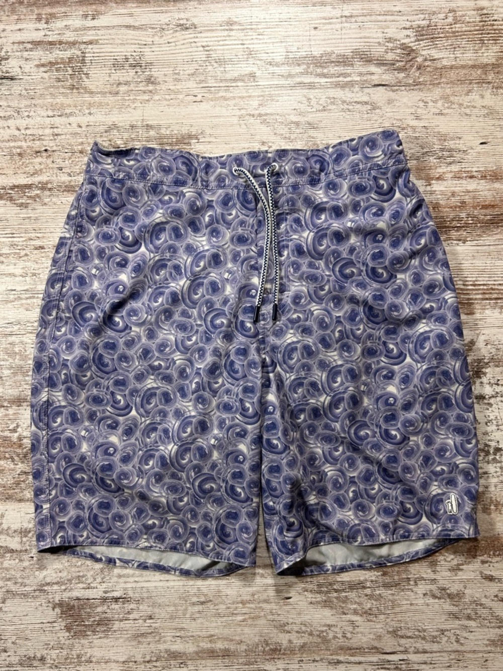Men’s Johnnie-O lined swim trunks purple swirl abstract size large